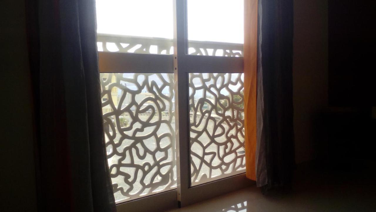 Appart Chris منديلو المظهر الخارجي الصورة